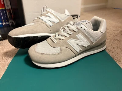 Zapatillas New Balance 574 gris Nimbus Cloud ML574EGW TALLA 8,5 PARA HOMBRE SIN USAR SIN CAJA Foto 1 de 4
