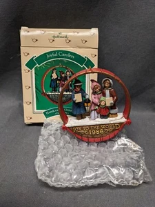 Hallmark Ornament - Joyful Carolers 1986 - Bild 1 von 2