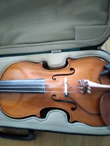 Cremona violin/fiddle model SV320 with pickup installed - Picture 1 of 3