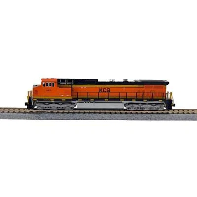 N Kato 176-3519 C44-9W Diesel Locomotive Kansas City Southern KCS #4400 - Image 1 of 4