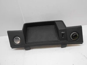 Bandeja de almacenamiento central delantera Audi SQ5 OEM 80B864131A DH0281 - Imagen 1 de 7