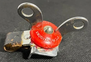 Abridor de latas Vaughan Flexroll vintage agarre rojo 1959 - Imagen 1 de 7