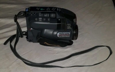 Panasonic Palmcorder VHS-C Hi-Definition Zoom Panasonic PV-L571D - Image 1 of 4