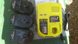 RYOBI CHARGE CENTER WITH 3X 18V P108 5 AH LITHIUM VANON BATTERIES & FUEL GAUGE - Picture 1 of 7