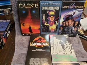 (GET3) VHS Lot: The Day the Earth Stood Still, Dune, Lost In Space, Jurassic Par - Picture 1 of 12
