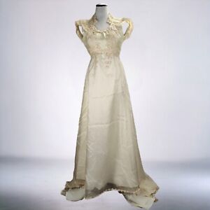 Vintage 70s Boho Wedding Dress Size XS Yellow Daisy Lace Appliques A Line Train