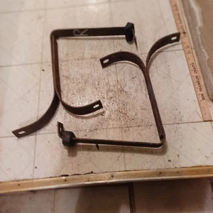 Juego de soportes parachoques trasero Chevrolet pasajero piezas vintage OEM 1949 1950 bar - Imagen 1 de 2