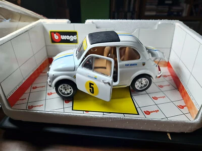 modello 1/18 abarth 500 (1965) - Immagine 1 di 2