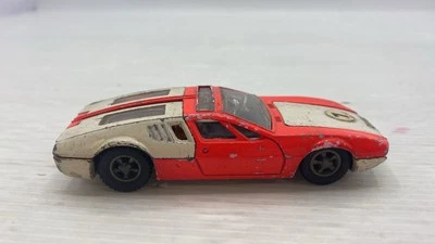 DKYA006 Dinky Toys De Tomaso Mangusta 1/43 senza scatola originale, segni di - Immagine 1 di 3