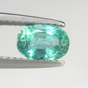0.87 Ct Natural Very Good Top Luster Green Zambian Emerald Oval Cut-1421 - Picture 1 of 2
