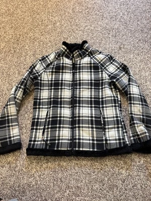 Chaqueta mediana con cremallera forrada de felpa polar a cuadros Green Tea para mujer Foto 1 de 4