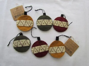 Cloth Ornament Christmas primitive style felt bulb COLLINS 6pc GO-663 NEW - Picture 1 of 3