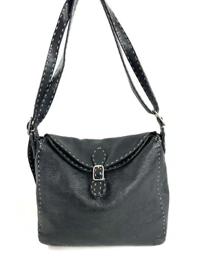 Bolso de Hombro FENDI Vintage Selleria Cuero Negro Frontal Solapa a Presión Autenticado Foto 1 de 4