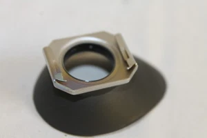 VINTAGE Augenmuschel / Eyecup, Tropfenform, Gummi, mit Metall-Bajonett - Bild 1 von 9