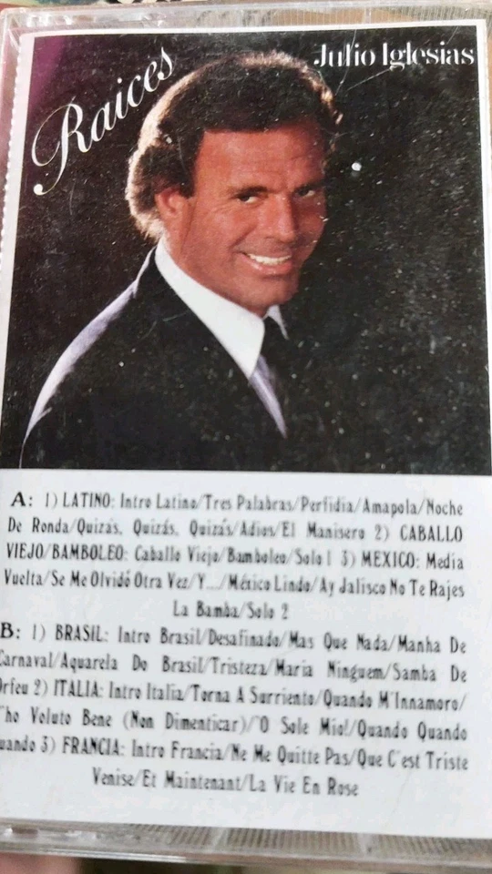 Raices by Julio Iglesias Cassette May-1989 Sony Discos Inc. In Spanish Español  Foto 1 de 1