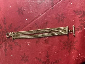 $48 NWOT BROOKS BROTHERS WOMENS GOLD TONE CHAIN MESH 8" BRACELET W/ TOGGLE- JL97 - Picture 1 of 7