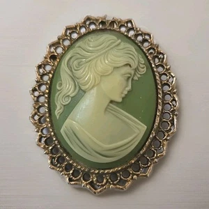 EXQUISITE RARE Large Antique Gold & GREEN Cameo Brooch/Pendant Both. STUNNING - Picture 1 of 8
