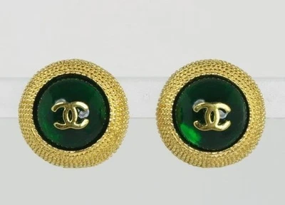Pendiente con clip vintage Chanel Coco Mark CC verde Gripoix 1,02 pulgadas tono dorado Foto 1 de 4