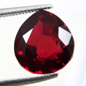 Granate Umbalita Rojo Cereza Intenso Limpio Lupa 8 Ct Del Valle de Umba Tanzania - Imagen 1 de 3