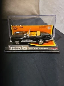 1/43 NEW-RAY 1957 MERCEDES-BENZ 300SL ROADSTER BLACK PLASTIC CASE - Picture 1 of 12