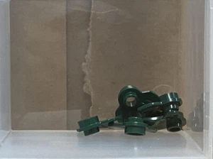 LEGO Parts - Dark Green Plant Plate, Round 1 x 1 w 3 Leaves - No 32607 - QTY 5 - Picture 1 of 1