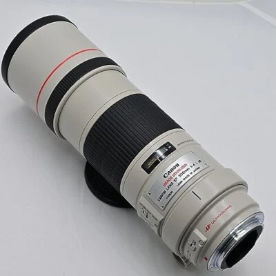 Canon EF 300mm F/4 L IS USM Telephoto AF SLR Lens from Japan - Image 1 of 4