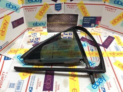 2005 2006 2007 2008 2009 2010 2011 CADILLAC STS * REAR RIGHT DOOR CORNER GLASS * - Image 1 of 4