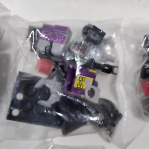 Kre-O Transformers Kreon Micro Changers Hardshell Bombshell Mini Figure Blocks - Picture 1 of 5