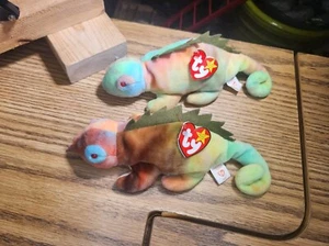 2 Ty Beanie Babies IGGY the Iguana (Tye-Dyed w/ Spikes)PVC- One With Tongue - Picture 1 of 5