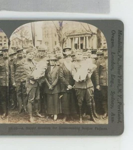 Happy Reunion Soldier Father Homecoming Keystone Stereoview - Picture 1 of 2