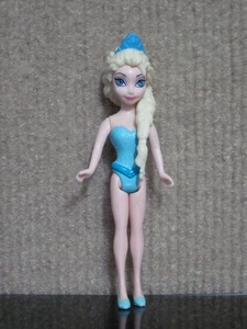 Figurine poupée Disney Princesse Elsa de Frozen Polly Pocket - Photo 1/9