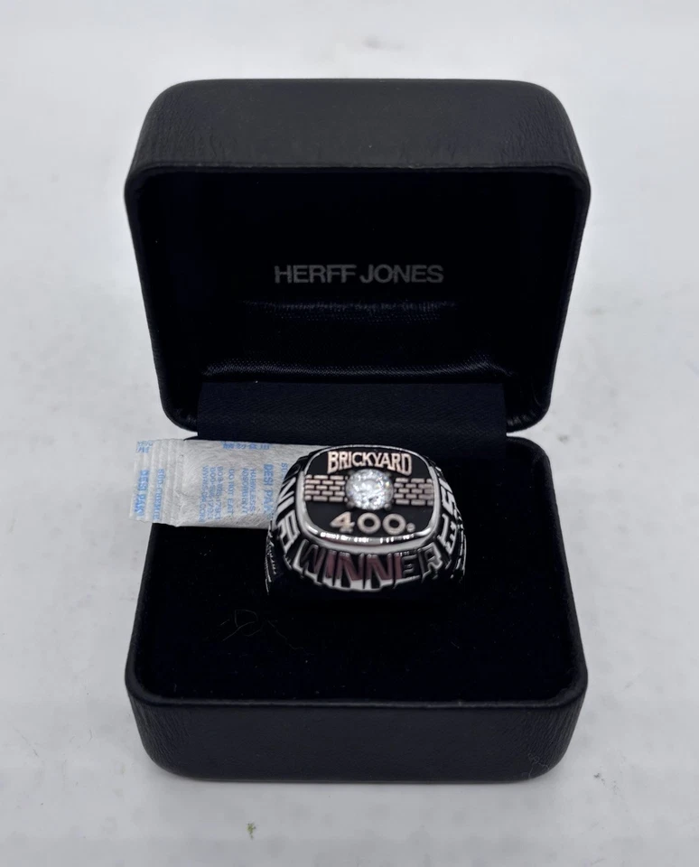 Anillo Ryan Newman Brickyard 400 2013 ganador Nascar Stewart Haas poste talla 11 Foto 1 de 4