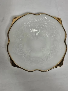 Vintage Anchor Hocking Milk Glass LowPedestal Bowl Gold Trim Grape Leaf Design - Picture 1 of 10