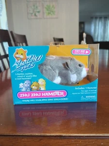 Zhu Zhu Hamster Haustiere NEU grau "Num Nums" #86653 Marke Cepia grau 2008 - Bild 1 von 20