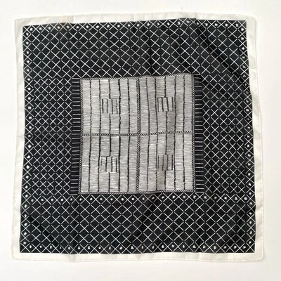 Bufanda cuadrada vintage de poliéster blanco negro hecha en Italia 23" geométrica Foto 1 de 4