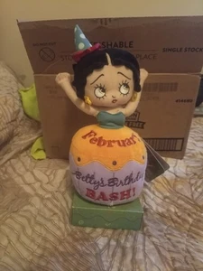 Betty Boop Birthday Bash cupcake February - Picture 1 of 2