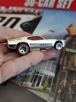 Hot Wheels 2008 Target Super Chromes juego de 10 autos de hojalata exclusivo Mustang coche divertido Foto 1 de 4