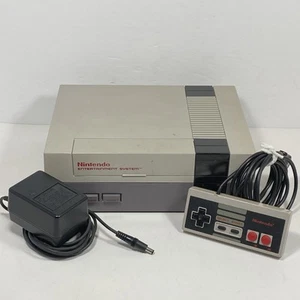 Original NES Nintendo System Console With 1 Controller Tested Works No AV Cable - Picture 1 of 7