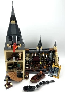 LEGO Harry Potter: Hogwarts Great Hall (75954) Complete Set with Minifigs - Picture 1 of 10