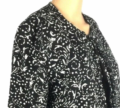 Chaqueta Blazer de Lino para Mujer Talla L Pequeña Abstracta Floral Negra Blanca Frente Abierto Foto 1 de 4