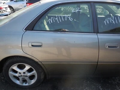 1997-2001 Lexus ES300 conjunto de porta traseira passageiro direito destro fabricante de equipamento original 6R6 - Imagem 1 de 3