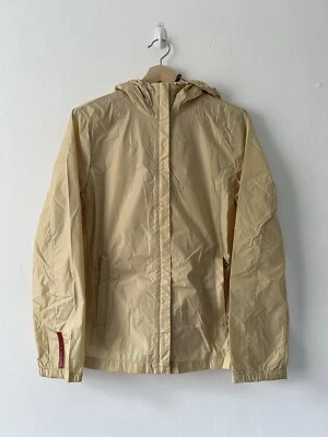 Chaqueta de nailon Prada Sport amarilla con pestaña roja - talla 42 Foto 1 de 4