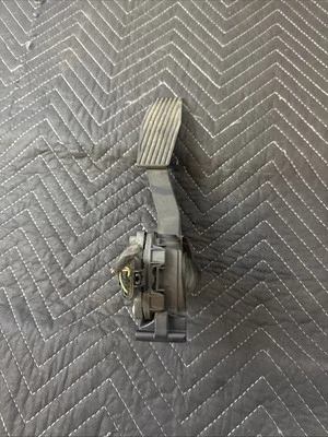 Chevrolet Volt 2016-2019 acelerador pedal de gasolina 13373776 OEM Foto 1 de 3