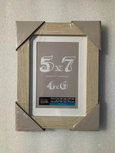 CORNICE da parete Studio Decor con tappetino 5x7 biondo Belmont vetro spesso durevole come nuova - Foto 1 di 1