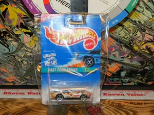 1995 HOT WHEELS -1 PIZZA VETTE FAST FOOD 416 NOS Cornered - Picture 1 of 6