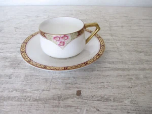 Vintage deutsche Porzellan Demitasse Teetasse & Untertasse gold vergoldet rosa Blumen - Bild 1 von 4