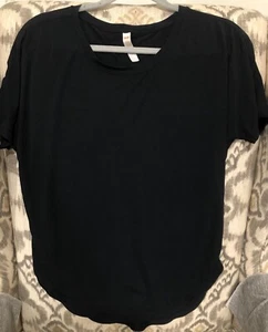 Lucy Activewear T-Shirt Women’s Rounded Hem Oversized Black Athletic Medium - Picture 1 of 8