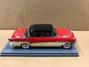 Danbury Mint - 1956 Buick Roadmaster 4-Door Riviera - 1:24 Scale Model Car - Picture 1 of 9