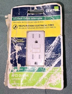 New Leviton AFTR1-KW Arc Fault Circuit Interrupt Outlet 15A Tamper Resistant- - Image 1 of 4