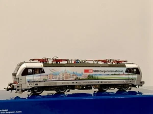 Roco 7500108 SBB-CFF Locomotive E 193 139-3 Vectron Italian Piercer - Picture 1 of 2